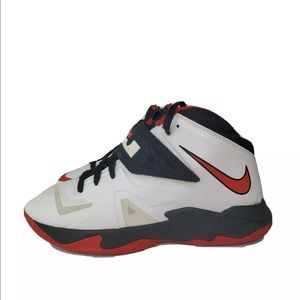 Nike Lebron Zoom Soldier 7 Shoes GS Size 6.5 Youth